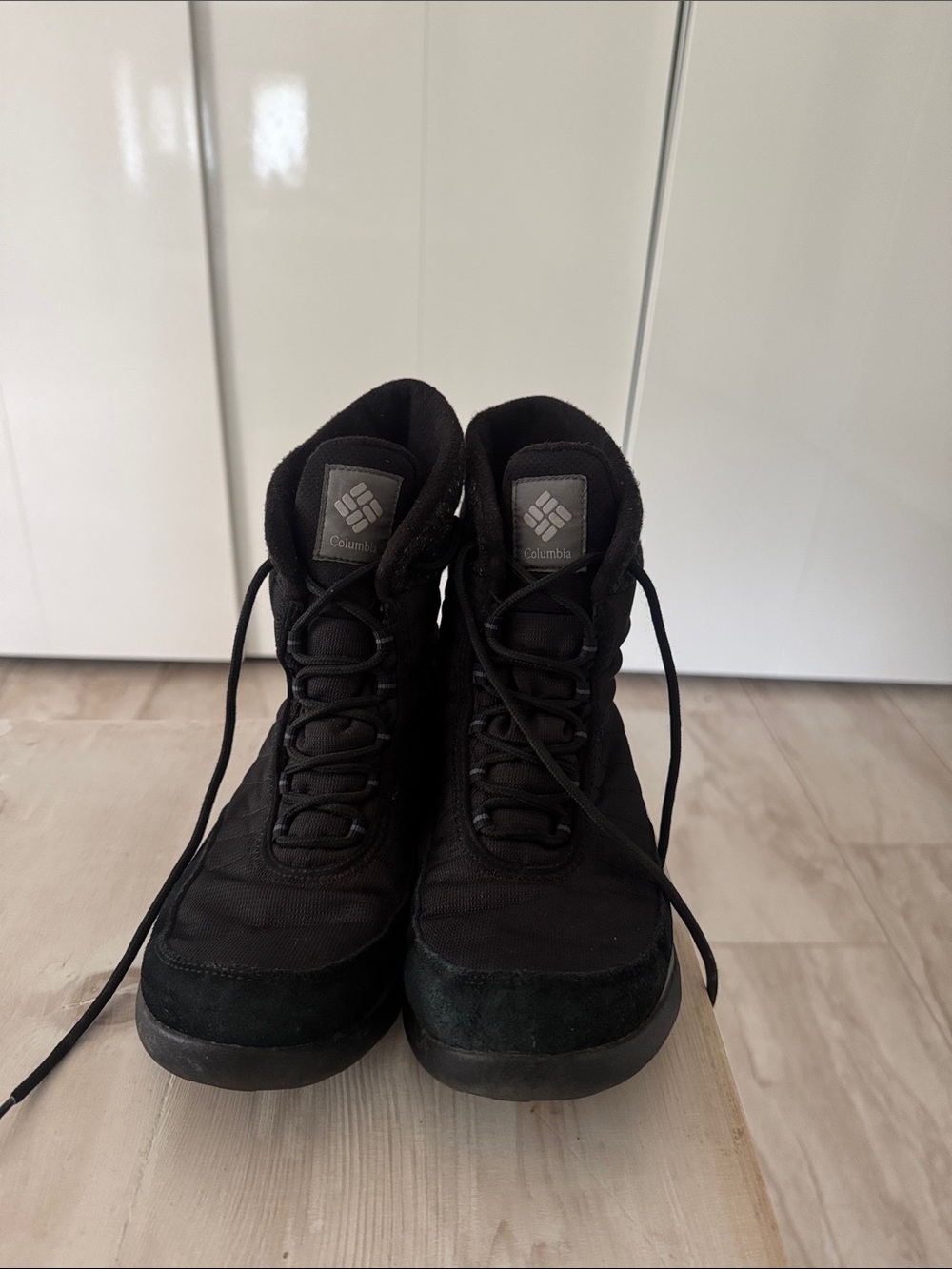Columbia Charcoal and Black Insulated Boots - Picture 4 of 6